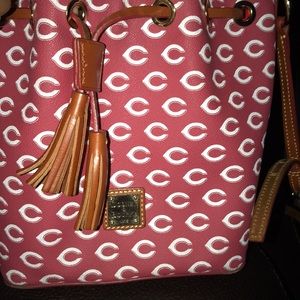 Donkey &Burke Cincinnati Reds CrossBody